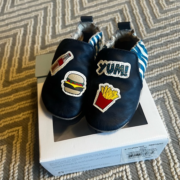 Robeez Yum! Shoes in Size 6-12 Months - Picture 2 of 2